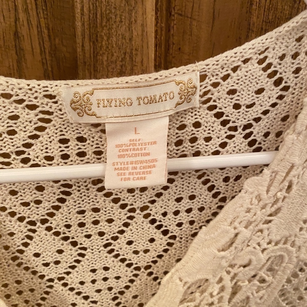 Flying Tomatoes Crocheted top Size large - Picture 5 of 8